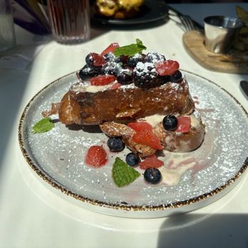 Magnolia House - Pain perdu - Cocktail Bars Near Me - Pasadena, California