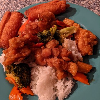 Yangtze - Sesame shrimp toast and General Tsao's Chicken - Dim Sum Near Me - St. Louis Park, Minnesota Yangtze - Sesame shrimp toast and General Tsao's Chicken - Dim Sum Near Me - St. Louis Park, Minnesota