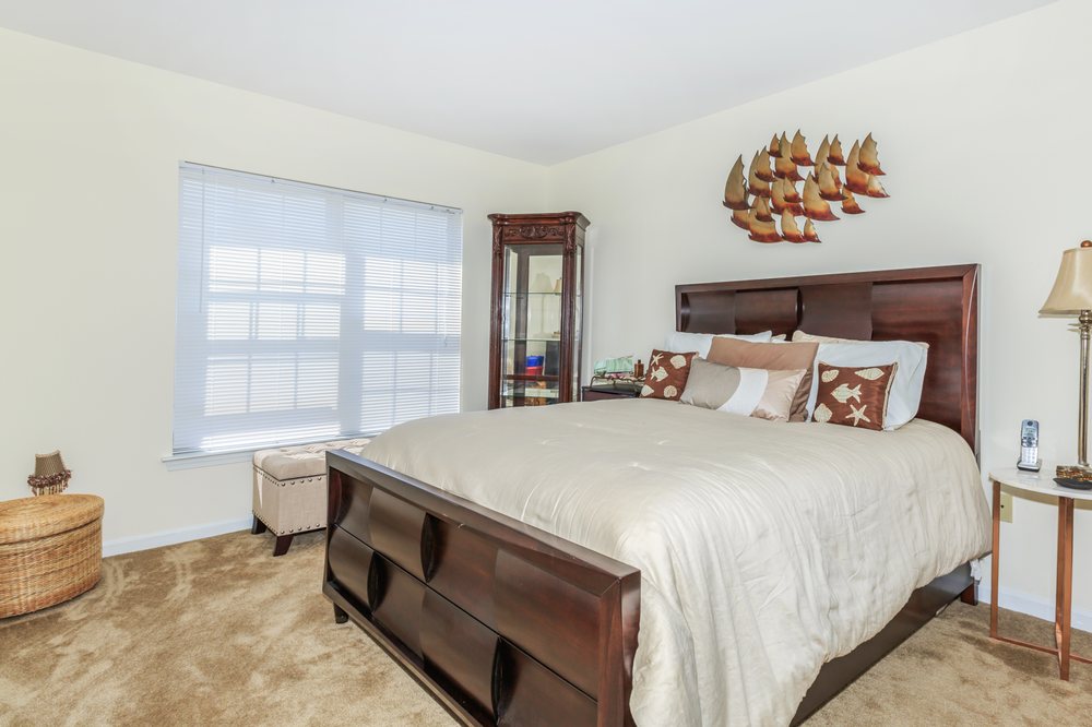 AMBER GROVE APARTMENTS Updated August 2024 16 Photos 1100 Deer