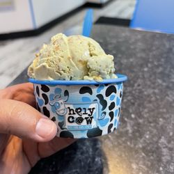 Holy Cow Ice Cream Cafe - Pistachio with baklava.