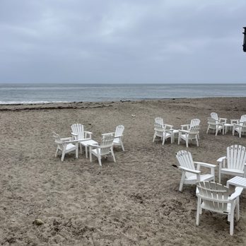 Santa Barbara Harbor - Sitting area on beach - Tours Near Me - Santa Barbara, California Santa Barbara Harbor - Sitting area on beach - Tours Near Me - Santa Barbara, California