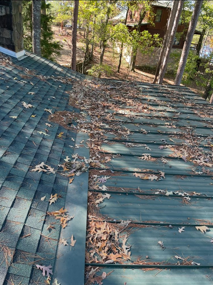 Slide of Clark’s Auto Detailing