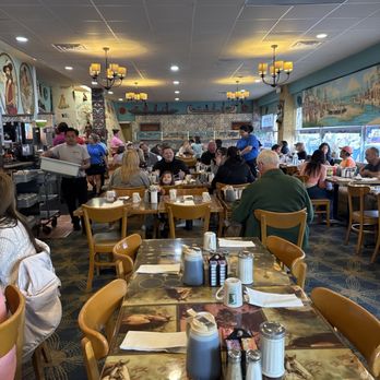 Pocahontas Pancakes - Dining room - Breakfast & Brunch Near Me - Virginia Beach, Virginia Pocahontas Pancakes - Dining room - Breakfast & Brunch Near Me - Virginia Beach, Virginia