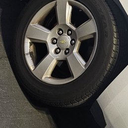 Came to check out my suspension on my silverado always fast and efficient definitely reccomend Came to check out my suspension on my silverado always fast and efficient definitely reccomend