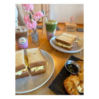 Okaeri Cafe - Breakfast Sando, Chicken Gyoza, Strawberry Hojicha Latte, Sakura Matcha Latte - Japanese Near Me - Richardson, Texas