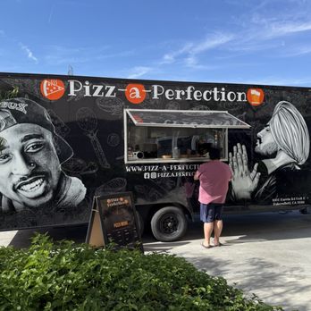 Pizz-a-Perfection - Food truck - Pizza Near Me - Bakersfield, California