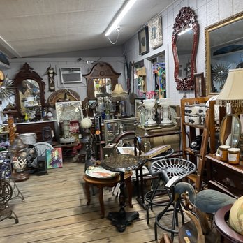 B & A Flea Market - Flea Markets Near Me - Stuart, Florida