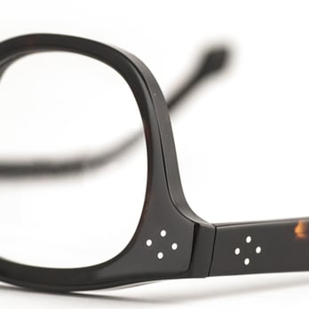 Eye Q Optique - Eyewear & Opticians Near Me - Chicago, Illinois