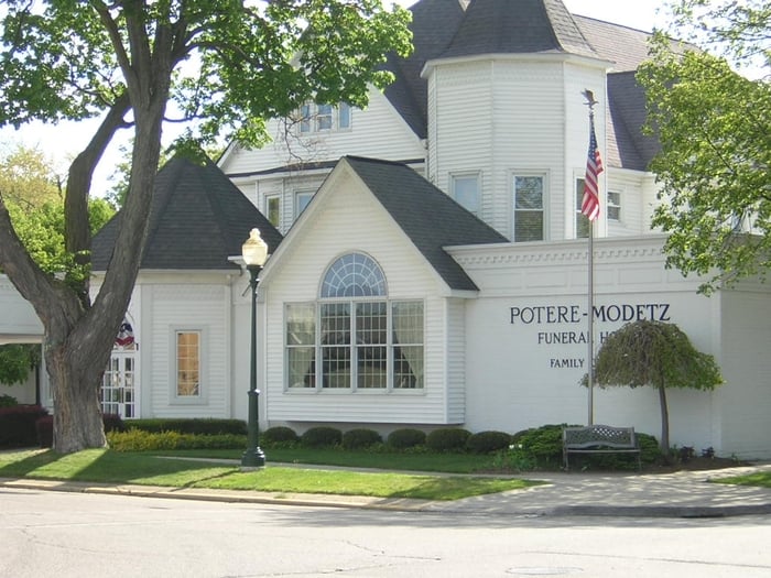 POTEREMODETZ FUNERAL HOME Updated June 2024 10 Photos 339 Walnut