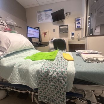 Grady Memorial Hospital - A photo of the surgical pre-op room. - Hospitals Near Me - Delaware, Ohio Grady Memorial Hospital - A photo of the surgical pre-op room. - Hospitals Near Me - Delaware, Ohio