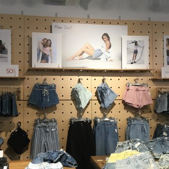 PacSun - Men's Clothing Near Me - Roseville, California