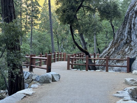 Bridalveil Fall by null