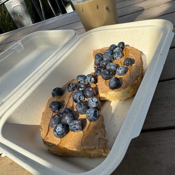 Barefoot Coffee Roasters - Almond butter toast with blueberries - Coffee & Tea Near Me - Solana Beach, California