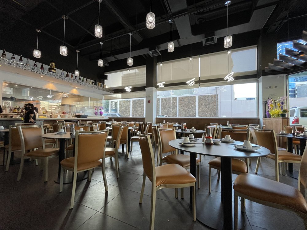 Kapiolani Seafood Restaurant, Honolulu Roadtrippers