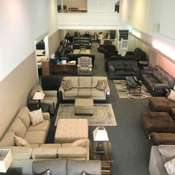 Vee's Discount Furniture & Mattresses
