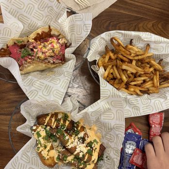 Unforked - Burgers Near Me - Overland Park, Kansas