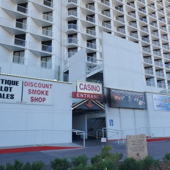 Red Mango - Laughlin - Riverside Casino Laughlin , Nevada - Juice Bars & Smoothies Near Me - Laughlin, Nevada