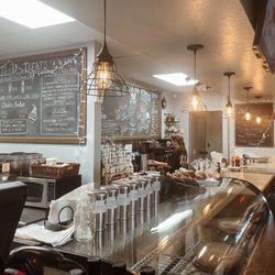 Java N Jive - Cafe side