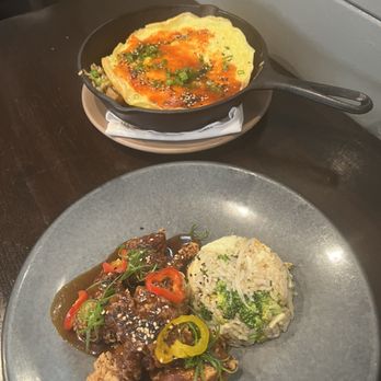 Tanta - Rw Chaufa Aeropuerto and RW Pollo Chihaokay - Peruvian Near Me - Chicago, Illinois