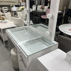 WAREHOUSE FURNITURE