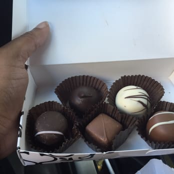 Kilwins Ice Cream - Chocolate - Fudge - My truffle and creme selection - Desserts Near Me - Baltimore, Maryland