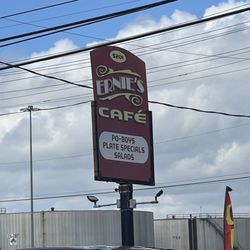 Ernie's Cafe