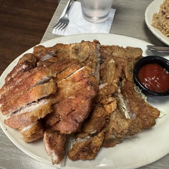 Side Street Inn - Fried Pork Chop - Sports Bars Near Me - Honolulu, Hawaii Side Street Inn - Fried Pork Chop - Sports Bars Near Me - Honolulu, Hawaii