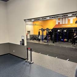 Crunch Fitness - Shawnee