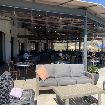 Altisima Winery - Outdoor restaurant with beautiful views - Wineries Near Me - Temecula, California