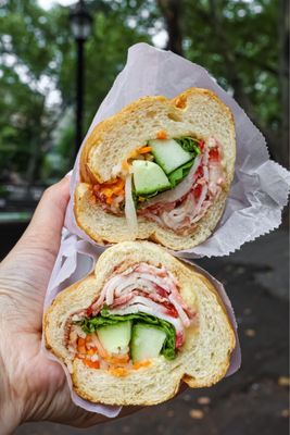Bánh Mì Cô Út 2 by null