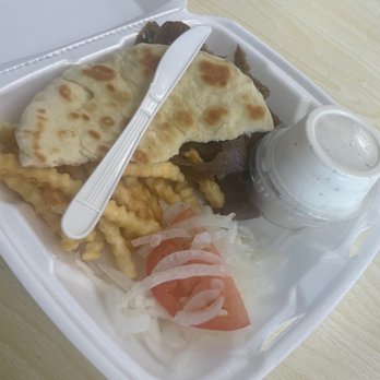 Niki’s Gyros - a meal in a styrofoam container - Fast Food Near Me - Buffalo Grove, Illinois