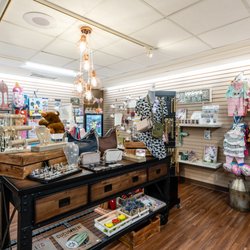 Dignity Health - Community Hospital of San Bernardino - Community Hospital's Gift Shop