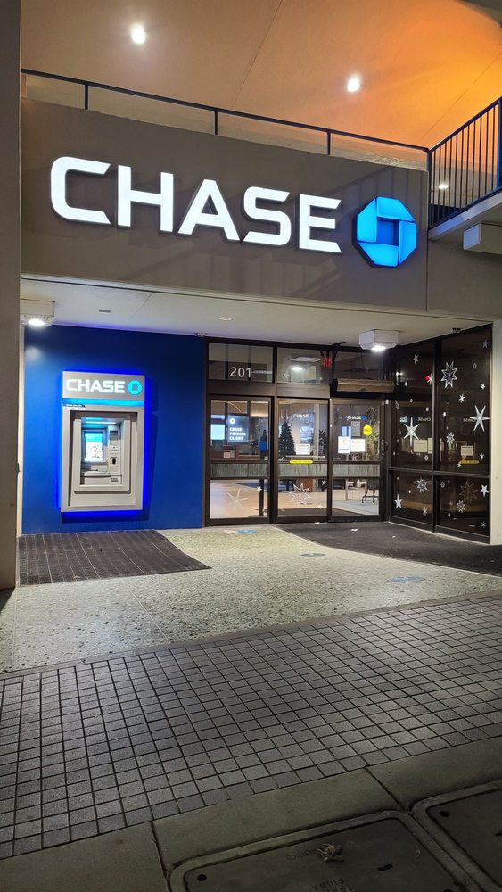 CHASE BANK Updated July 2024 201 Manhattan Beach Blvd, Manhattan