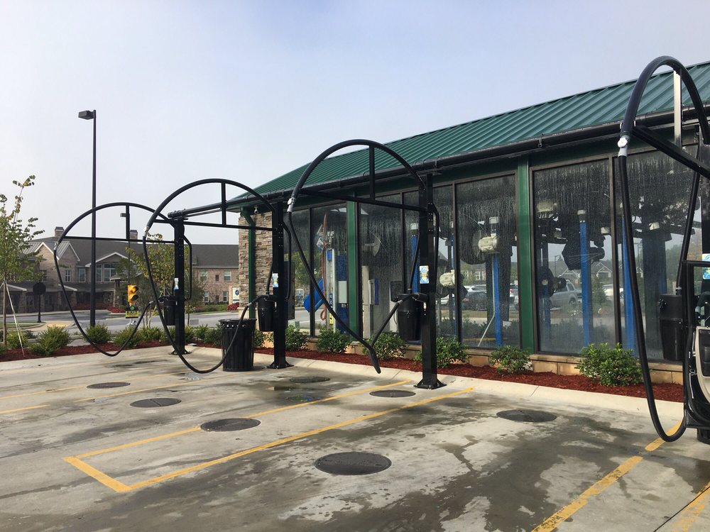 TIDAL WAVE AUTO SPA OF HAMILTON MILL Updated August 2024 18 Photos