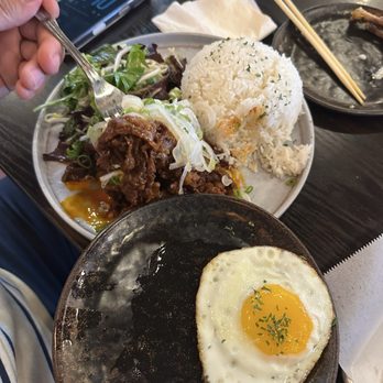 Soupreme Noodle - Bulgogi with egg ($2 add). - Vietnamese Near Me - Whittier, California Soupreme Noodle - Bulgogi with egg ($2 add). - Vietnamese Near Me - Whittier, California