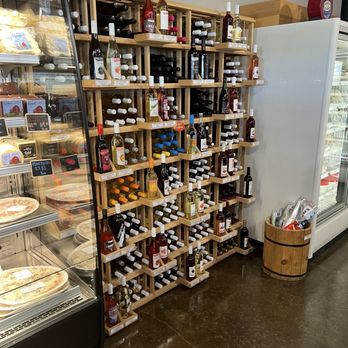 Renard's Cheese - Wine with your cheese - Cheese Shops Near Me - Sturgeon Bay, Wisconsin Renard's Cheese - Wine with your cheese - Cheese Shops Near Me - Sturgeon Bay, Wisconsin