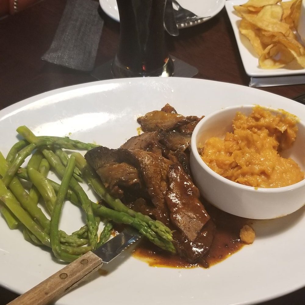 Maggie McFly's | Albany - Bbq Brisket - New American Near Me - Albany, New York