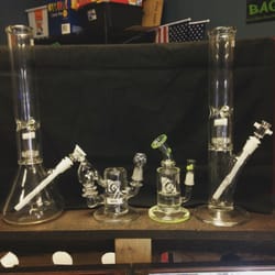 Royal Haze Vapor & Tobacco - California diamonds glass really beautiful