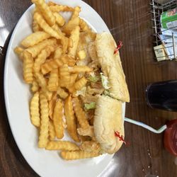 Ruby’s Cafe - Shrimp poboy