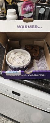 Insomnia Cookies by null