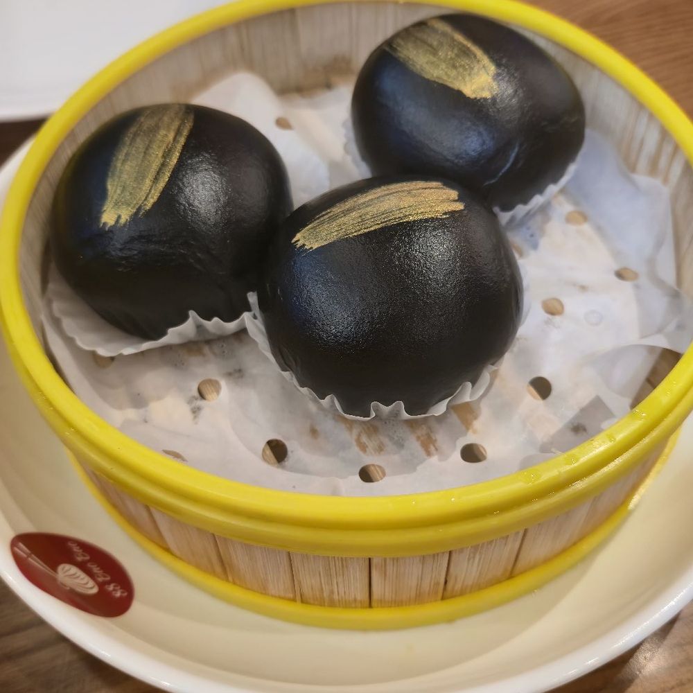 88 Bao Bao - Black and gold molten lava bun - Chinese Near Me - Manteca, California
