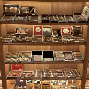 Cigars on 35 - Cigar Bars Near Me - Lewisville, Texas
