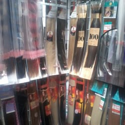 En el Andador Alhóndiga también podrás encontrar extensiones para el cabello.