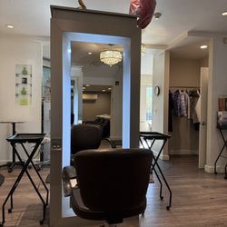 Moodz Day Spa & Salon - October 2026