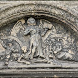 Greyfriars Kirkyard - Top of large tomb