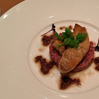 JB Restaurant - Foie de canard poellé, tartare de bœuf Irlandais, dressing aux olives / Duck liver baked, Irish beef tartare. 2024 03 27. M0Bib. - French Near Me - Brussels, BRU