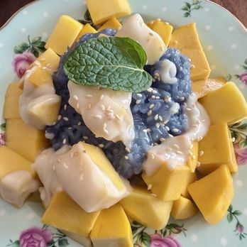 Peak - Mango Sticky Rice - Thai Near Me - Alameda, California Peak - Mango Sticky Rice - Thai Near Me - Alameda, California