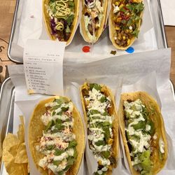 Kompas Taqueria - Flavortown tacos