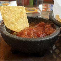 Arriba Tortilla - Chips and salsa