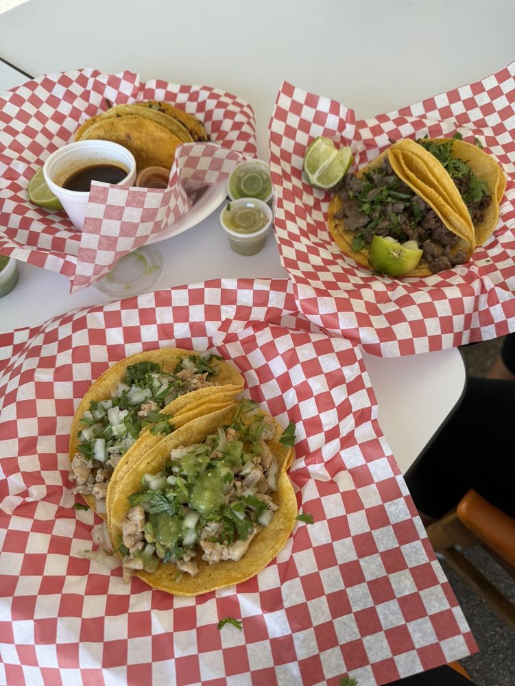 Taqueria Dos Amigos